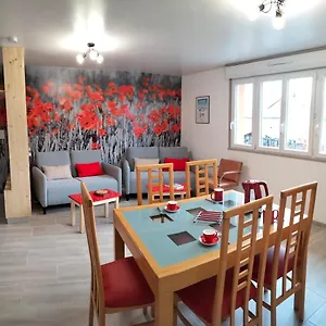 https://les-coquelicots.hotels-rhonealpes.com