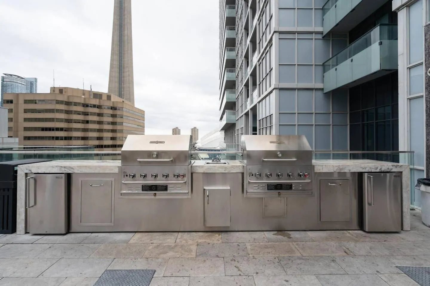 Luxury Adventure Cn Tower/Mtcc/Scotiabank Arena Lägenhet Toronto